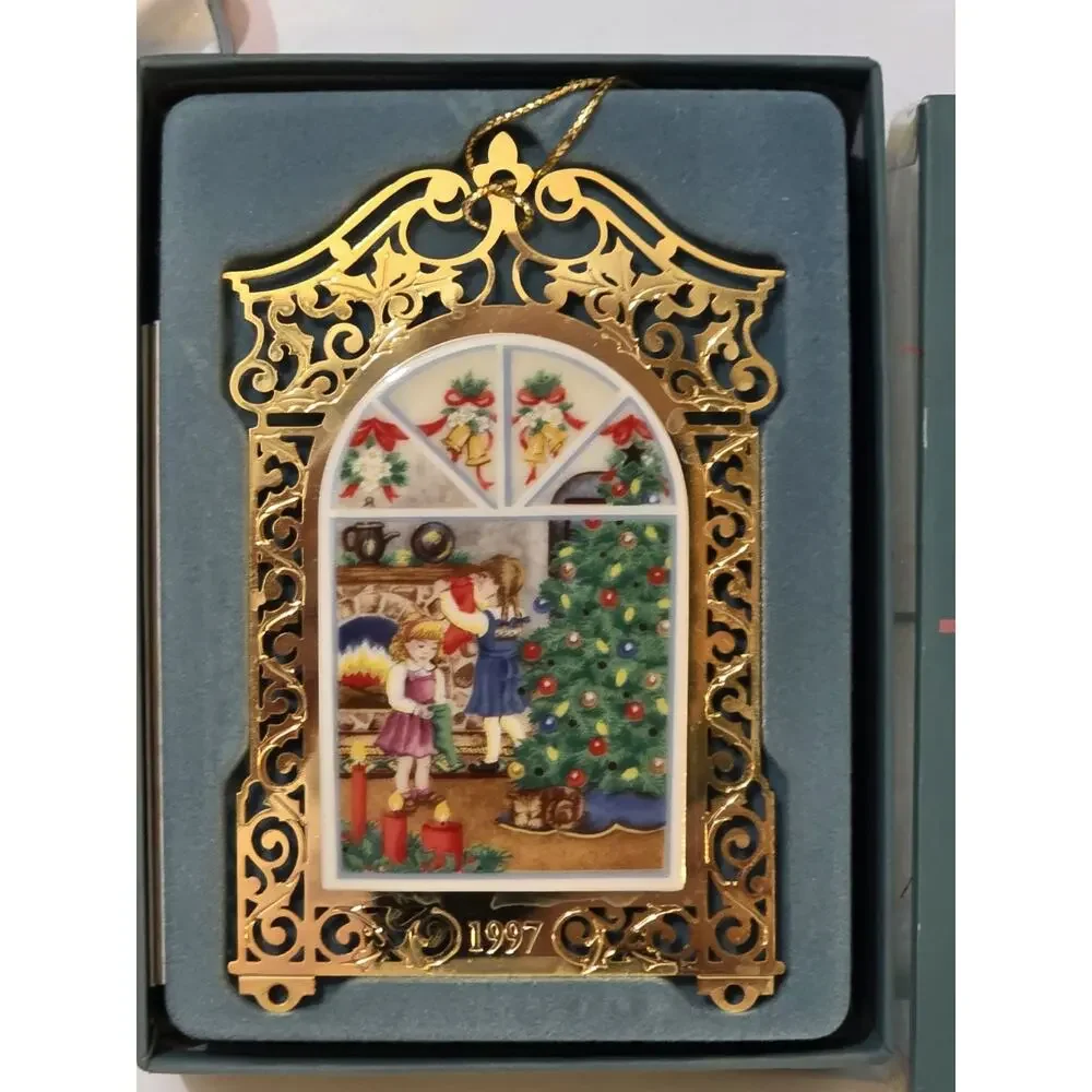 1997 Lenox Christmas Double Sided Window Ornament